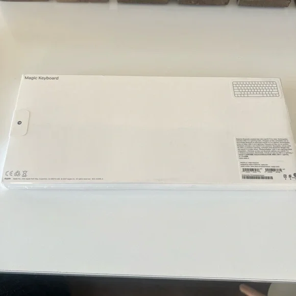 Apple Magic Keyboard - Picture 2 of 2